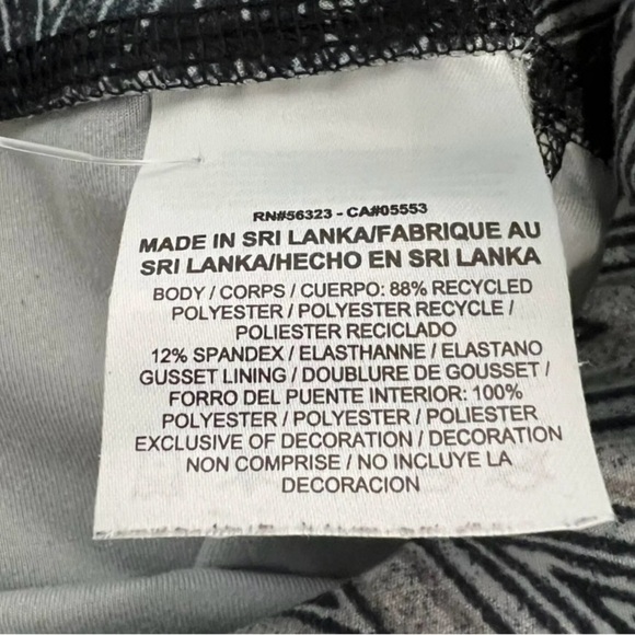 Nike Black and White Dri-FIT Leggings - Picture 6 of 7